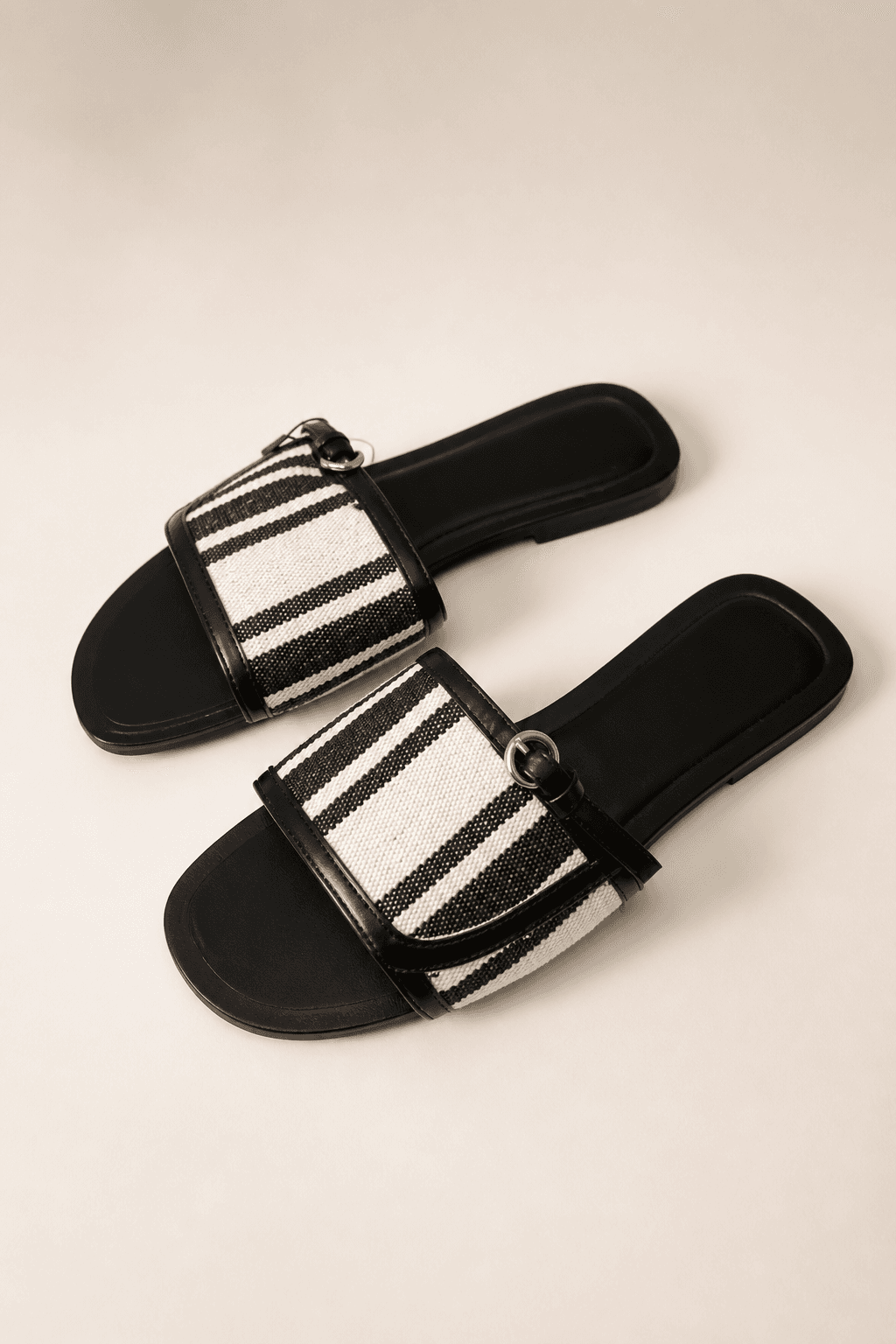 סנדלי פסים דגם חופית · ORA STYLE — איכות נבחרת · משלוח לכל הארץ